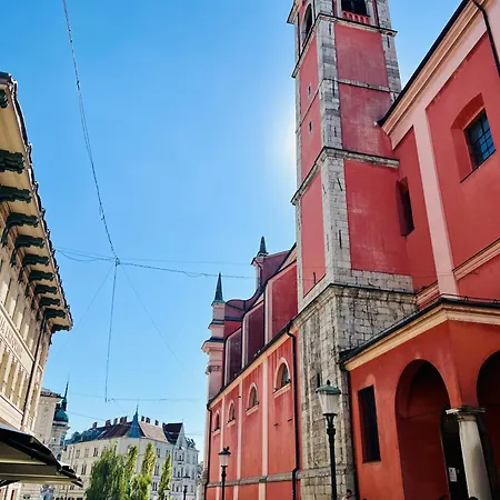 Galleria * リュブリャナ